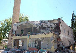 Manavgat Kavaklı Cami yıkılıyor